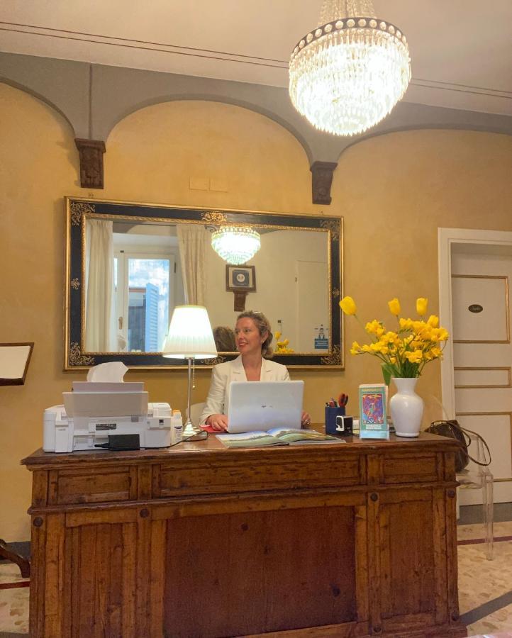 Palazzo Mari Suite & Rooms B&B Montevarchi Eksteriør billede