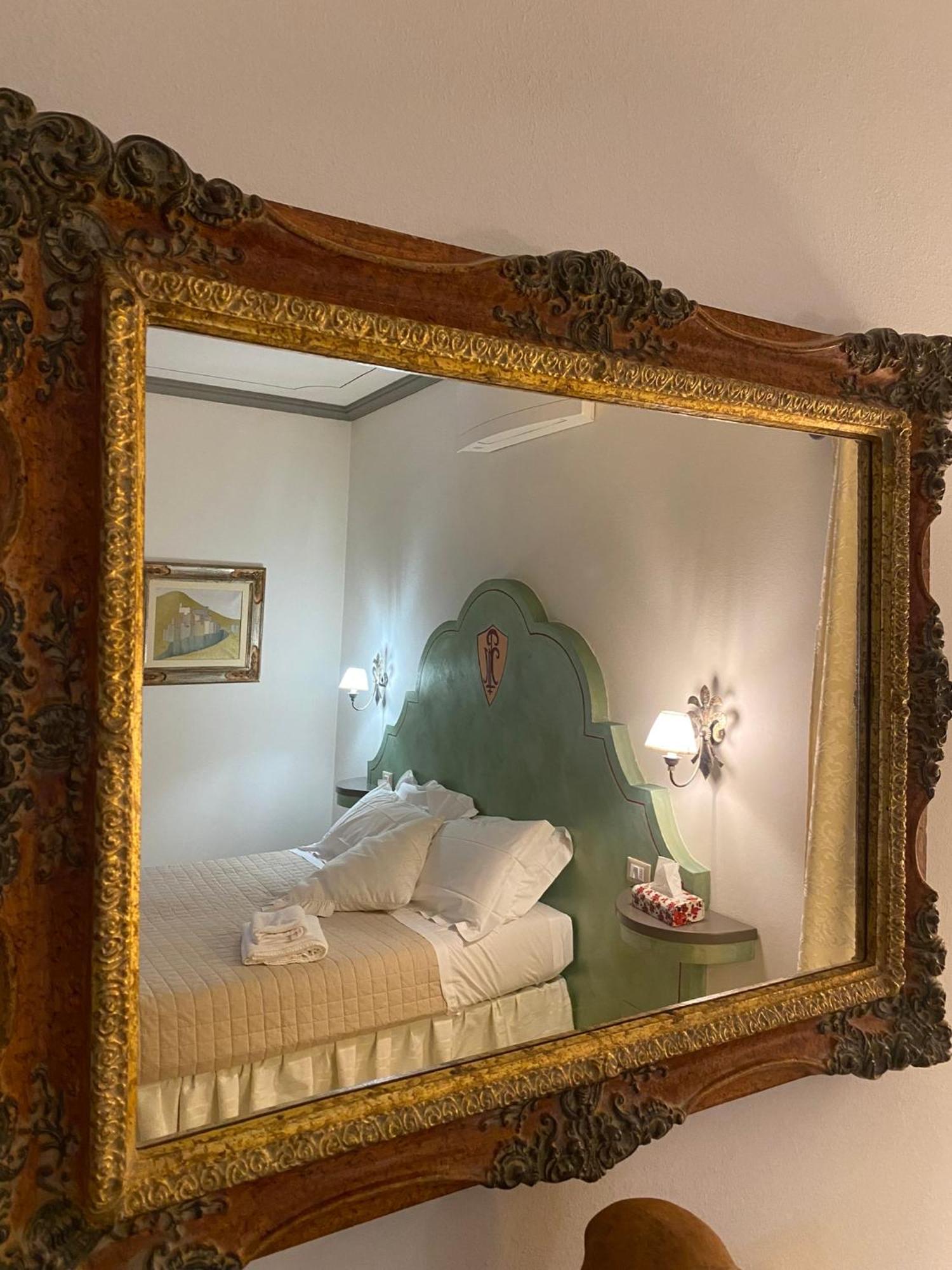 Palazzo Mari Suite & Rooms B&B Montevarchi Eksteriør billede