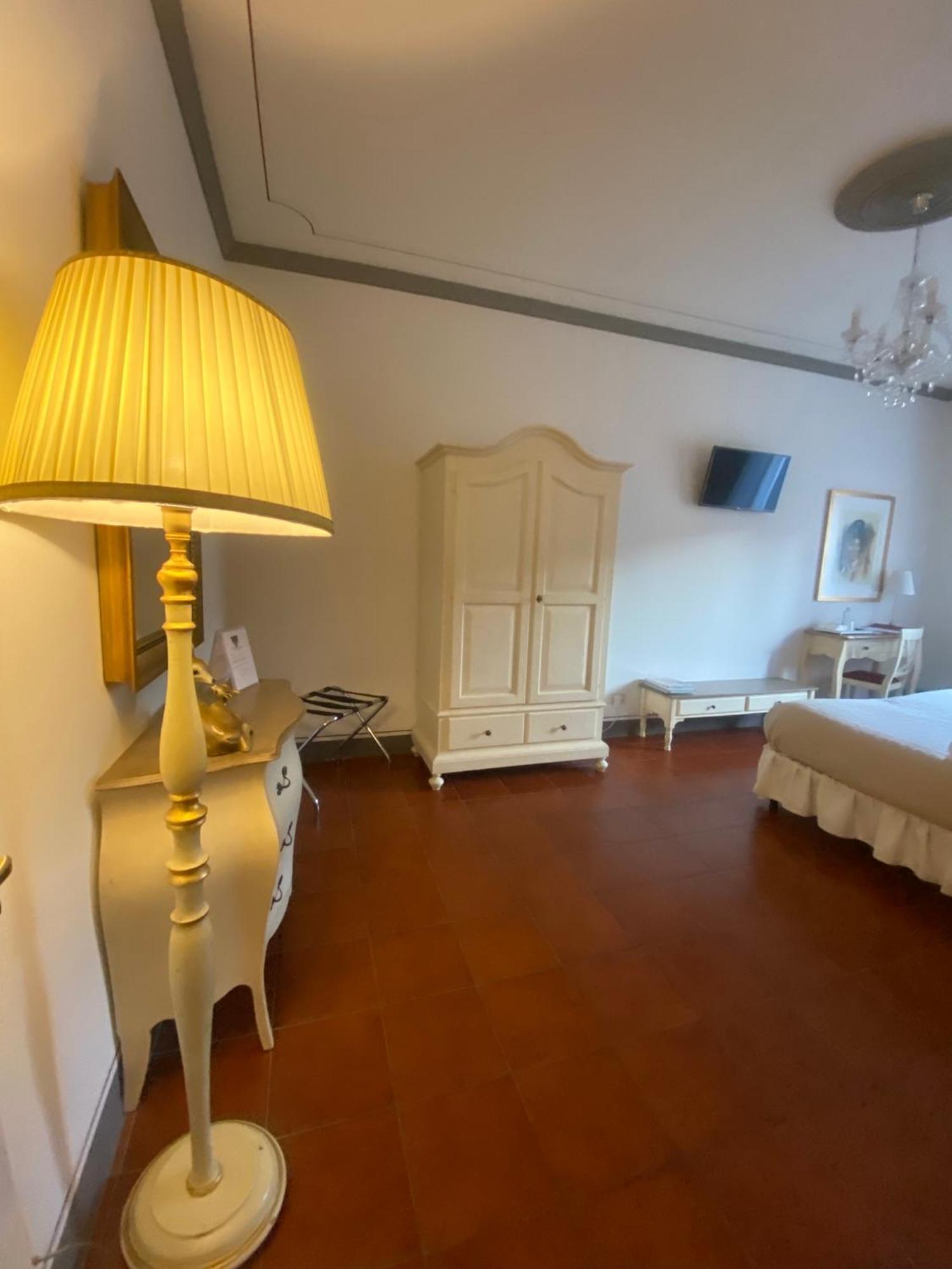 Palazzo Mari Suite & Rooms B&B Montevarchi Eksteriør billede