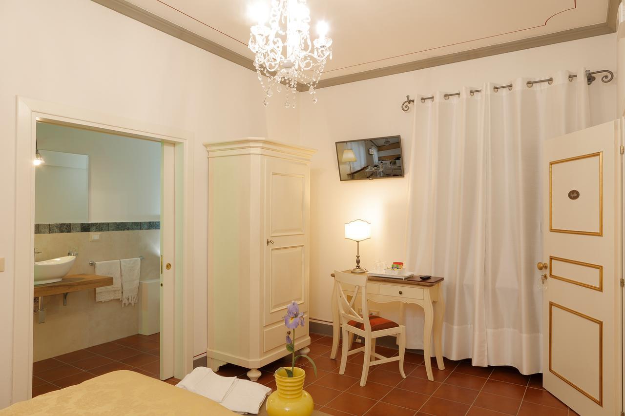 Palazzo Mari Suite & Rooms B&B Montevarchi Eksteriør billede
