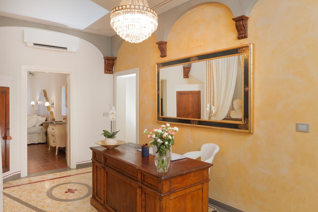 Palazzo Mari Suite & Rooms B&B Montevarchi Eksteriør billede