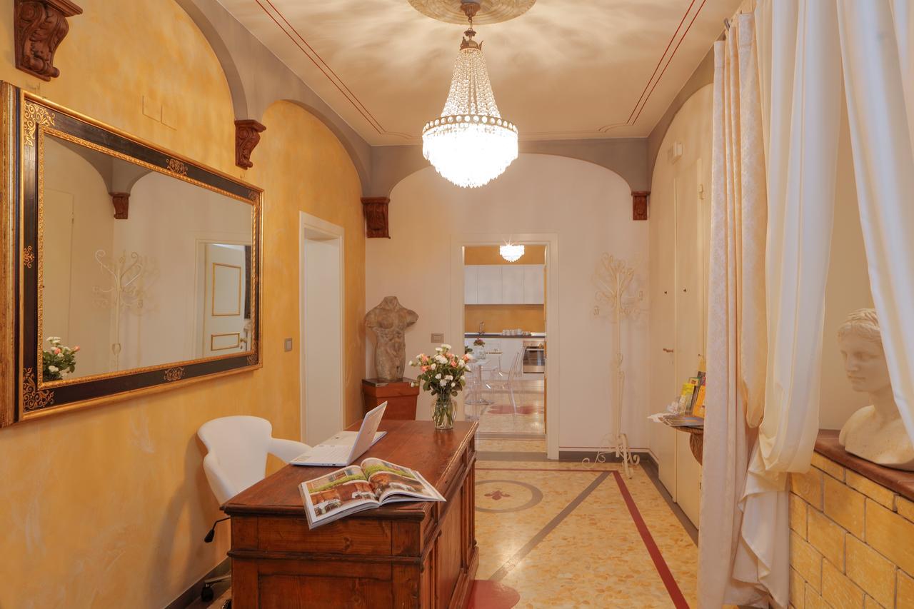 Palazzo Mari Suite & Rooms B&B Montevarchi Eksteriør billede