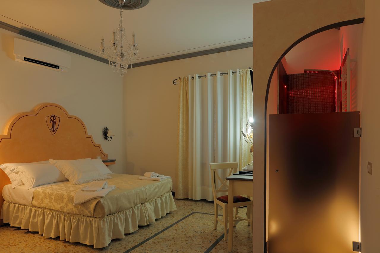 Palazzo Mari Suite & Rooms B&B Montevarchi Eksteriør billede